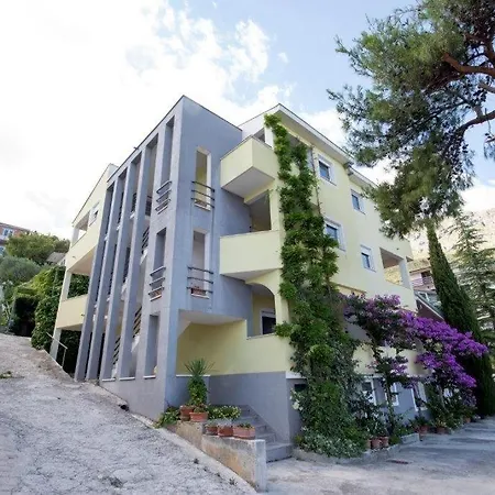 In With Sea View, Balcony, Air Conditioning, Wifi 132-8 *
